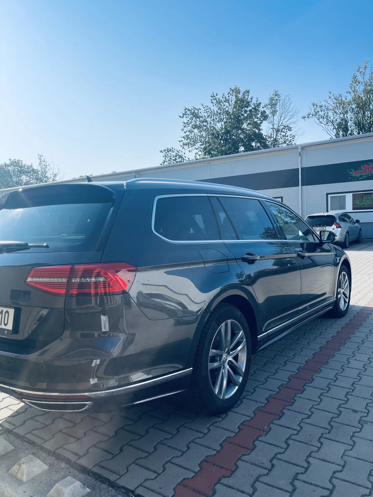 Volkswagen Passat B8 — 2/8